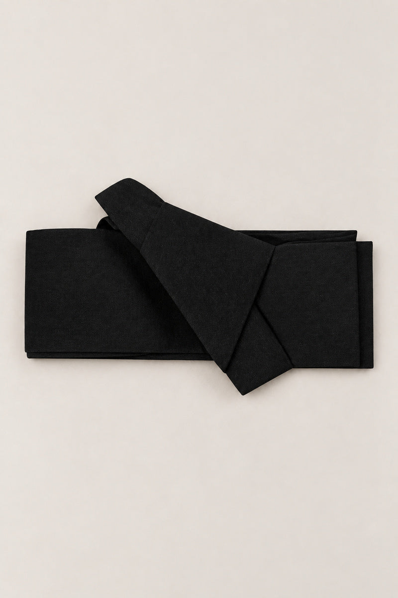 Black Obi Belt 'Mushimono' – plain matte black obi belt, narrow pre-tied Japanese obi belt with sewn knot and hidden adjustable closure, for kimono, yukata or jinbei, studio view