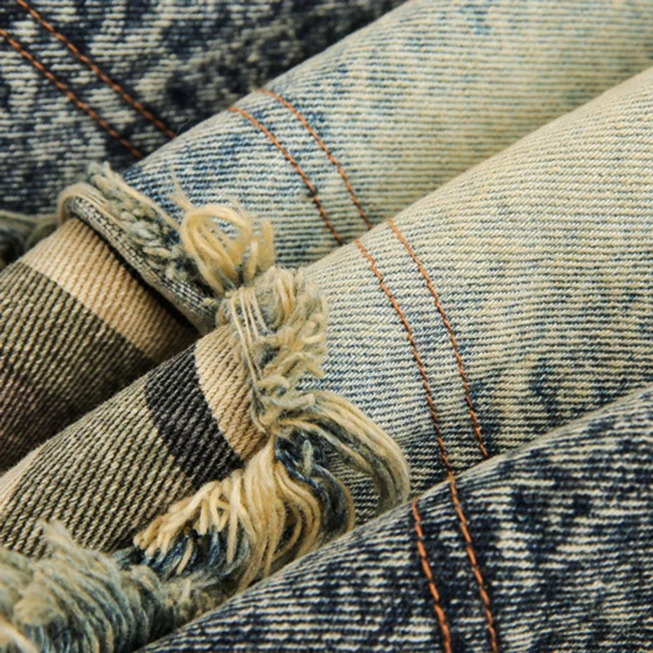 Camo Cuff Denim Shorts 'Meisai' – close-up detail of the frayed camouflage cuff