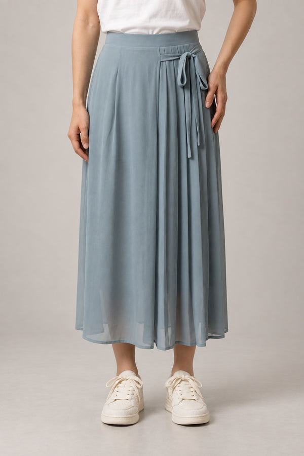 Long Pleated Hakama Culottes 'Kamenozoki' – pale blue long pleated hakama culottes with side tie, women's Japanese wide leg skirt-pants, front view on model